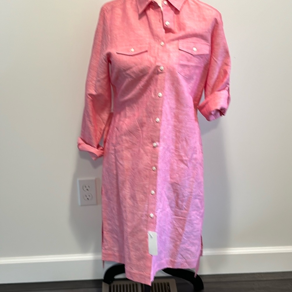 Brand new dress with belt.Perfect for vacation or next summer.